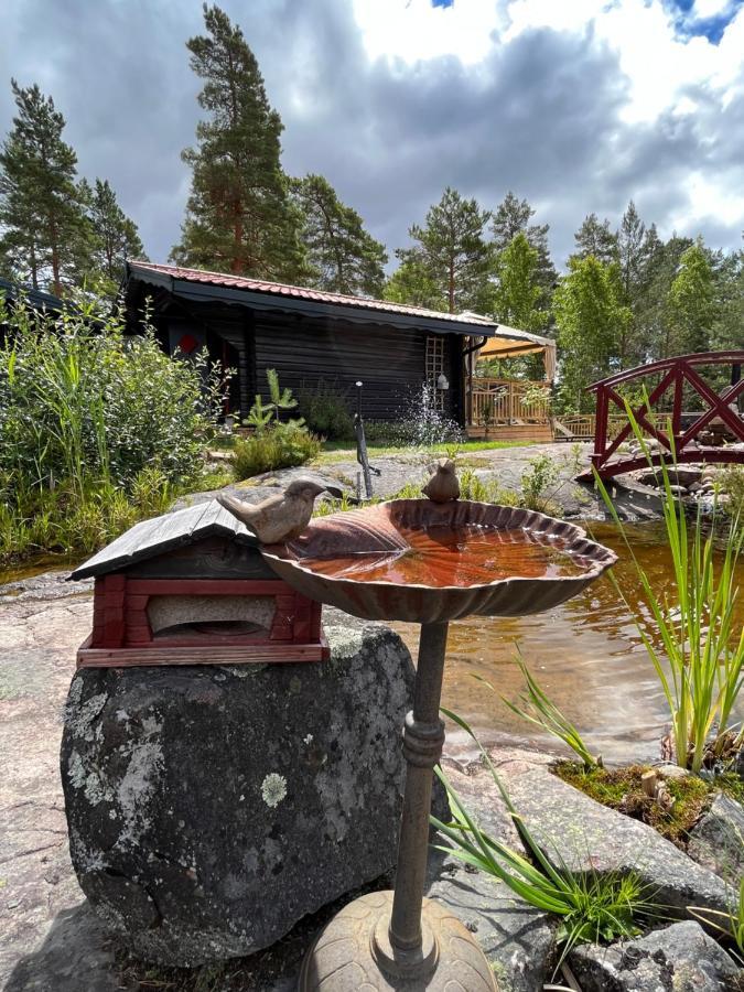 Timber With Jacuzzi And Sauna Near Vaenern Karlstad